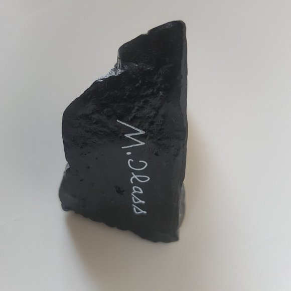 [M. Tlass] Handpainted Santa Rock - Picture 2 of 3